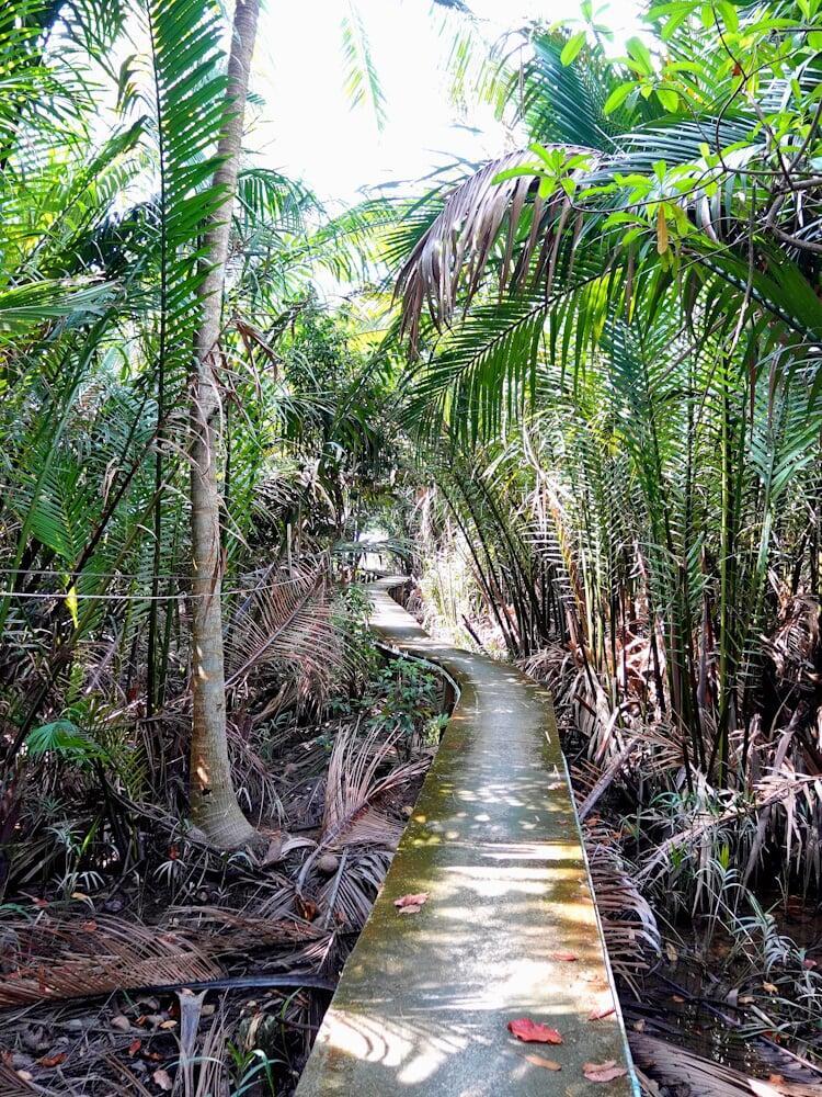 Bespoke Private Journeys & Tours | Immersive Cultural Experiences in Thailand (Bangkok-based boutique travel agency)