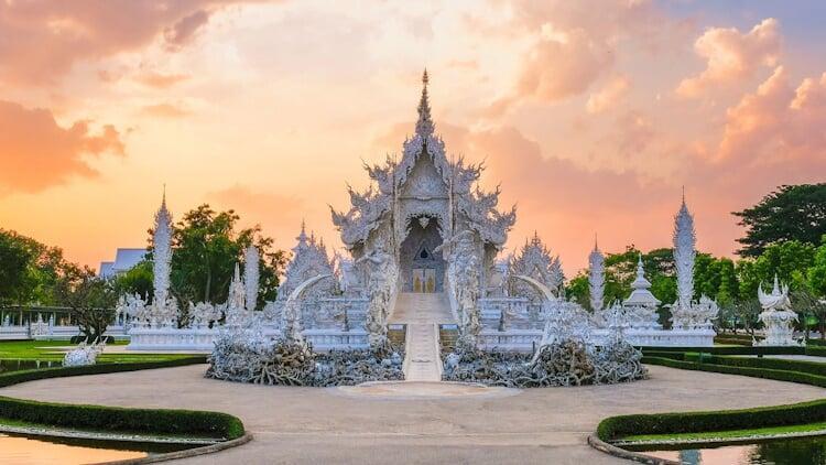 Rock Around Siam | Boutique Bespoke Travel Agency | Tailor-Made Private Journeys & Tours | Immersive Cultural Experiences