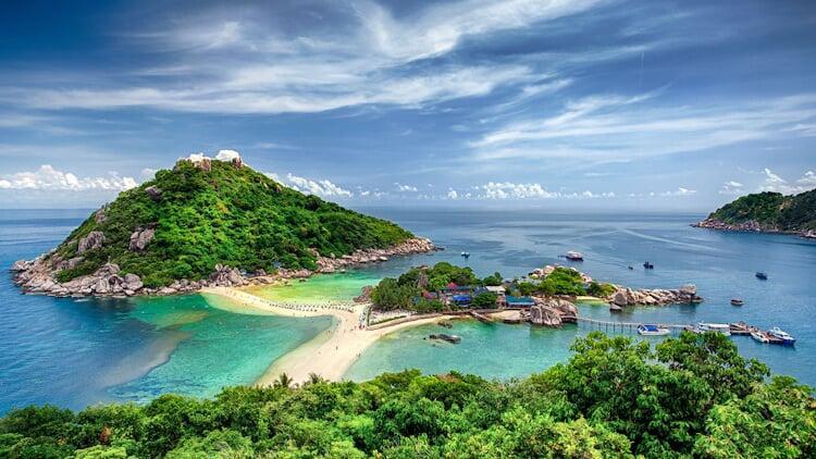 Rock Around Siam | Boutique Bespoke Travel Agency | Tailor-Made Private Journeys & Tours | Immersive Cultural Experiences