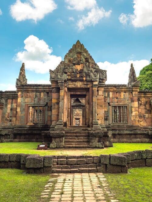 Rock Around Siam | Boutique Bespoke Travel Agency | Tailor-Made Private Journeys & Tours | Immersive Cultural Experiences