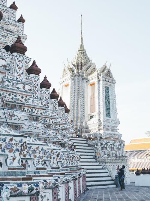 Découverte des trésors cachés de la Thaïlande avec un guide local spécialiste du patrimoine thaïlandais